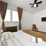 Apartamento Loro 1 *