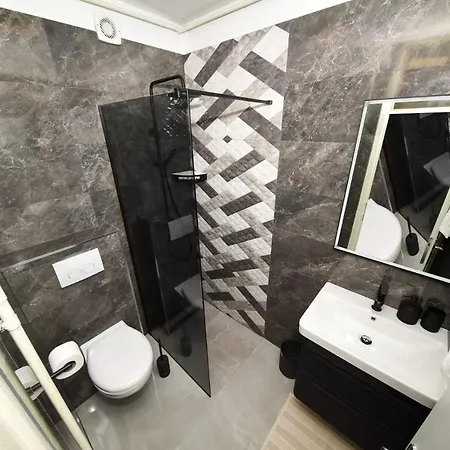 Loro 1 Apartamento *