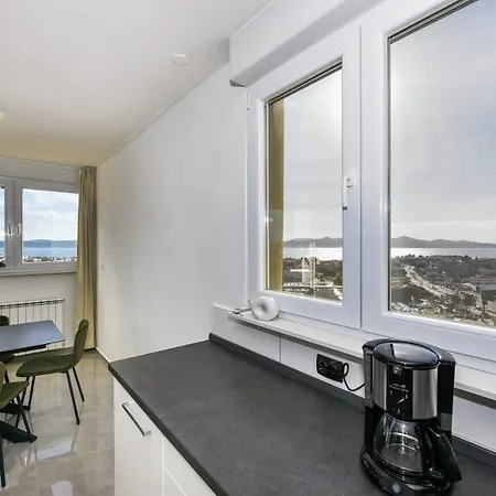 Loro 1 Apartamento *